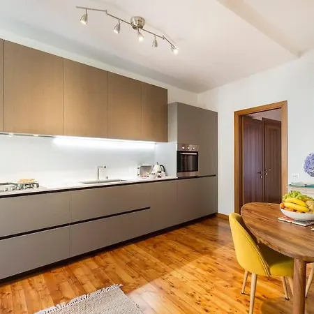 Apartment In Lesa