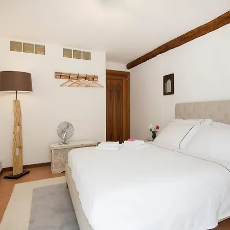 Apartment In Lesa