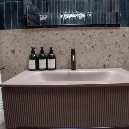 In アパート レーザ